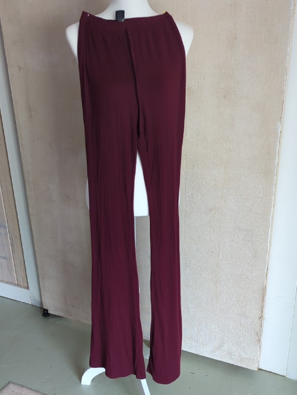 Two (2) Pair Of Alloy Apparel Navy & Burgundy Ribbed Stretch Pants - Picture 4 of 6